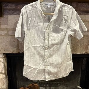 Old Navy slim fit dress shirt